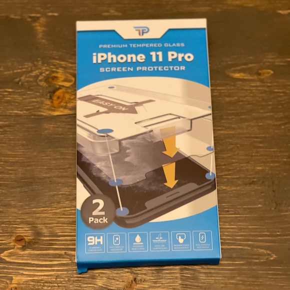iPhone 11 Pro screen protector - Picture 2 of 2